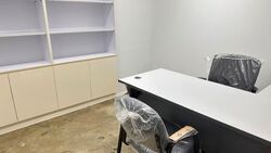 Oxley Bizhub (D14), Office #579593551